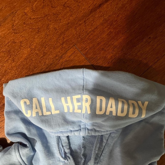I am unwell Call Her Daddy Powder Blue Cropped Sweatshirt with Hood XL - Picture 4 of 5